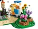 LEGO Friends - Casa apicultorilor si gradina de flori foto