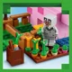Строительный набор LEGO Minecraft Дом-свинка, 238 эл. foto