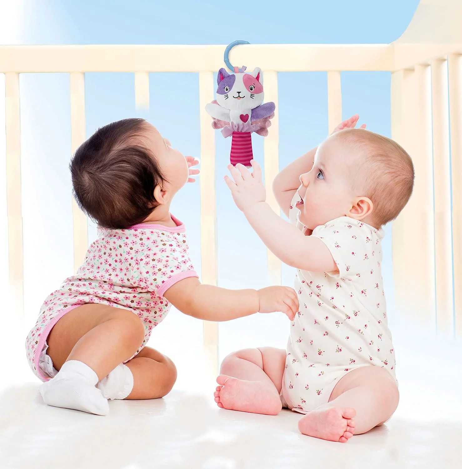 Мягкая погремушка Clementoni Baby Котёнок foto