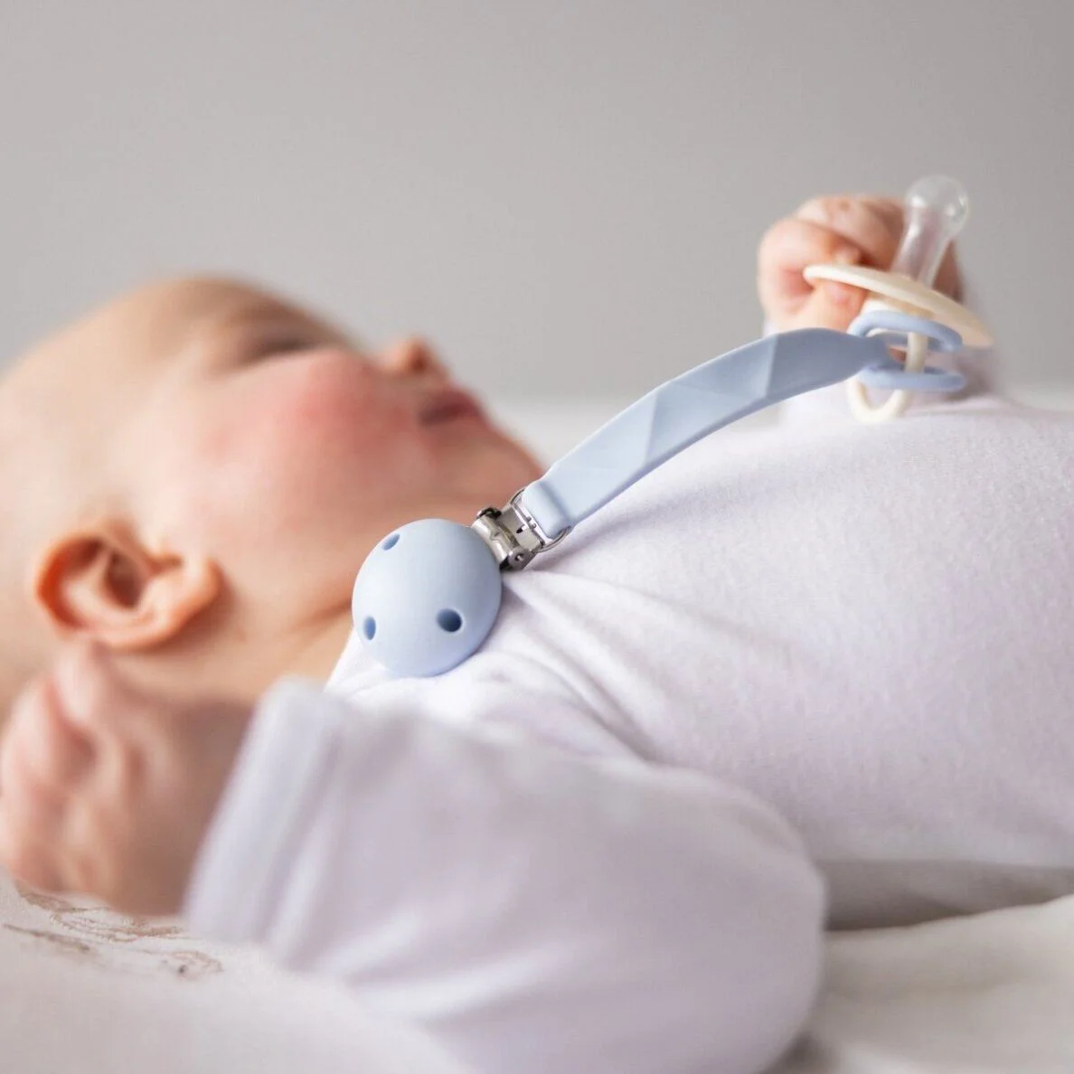 Lantisor-clipsa pentru suzeta BabyOno Albastru foto