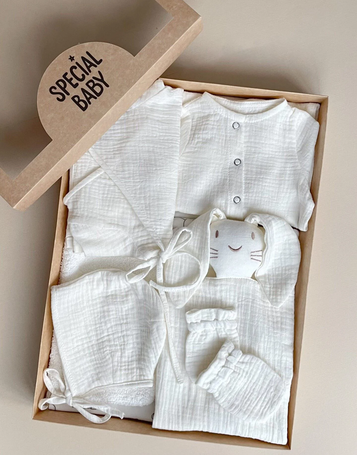Set pentru nou nascuti SpecialBaby, 10 piese foto