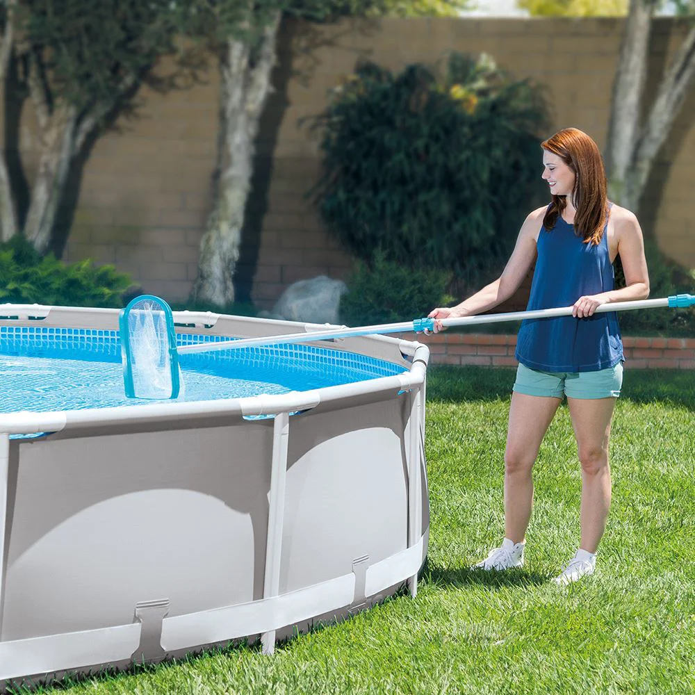 Set de curatare Deluxe Intex pentru piscina: plasa, perie, duza de aspirare foto