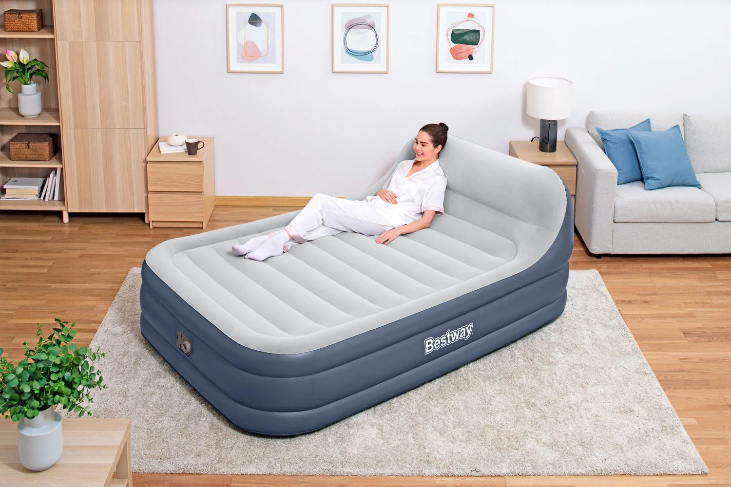 Надувной матрас Bestway с электрическим насосом и изголовьем, 226x152x84 см foto