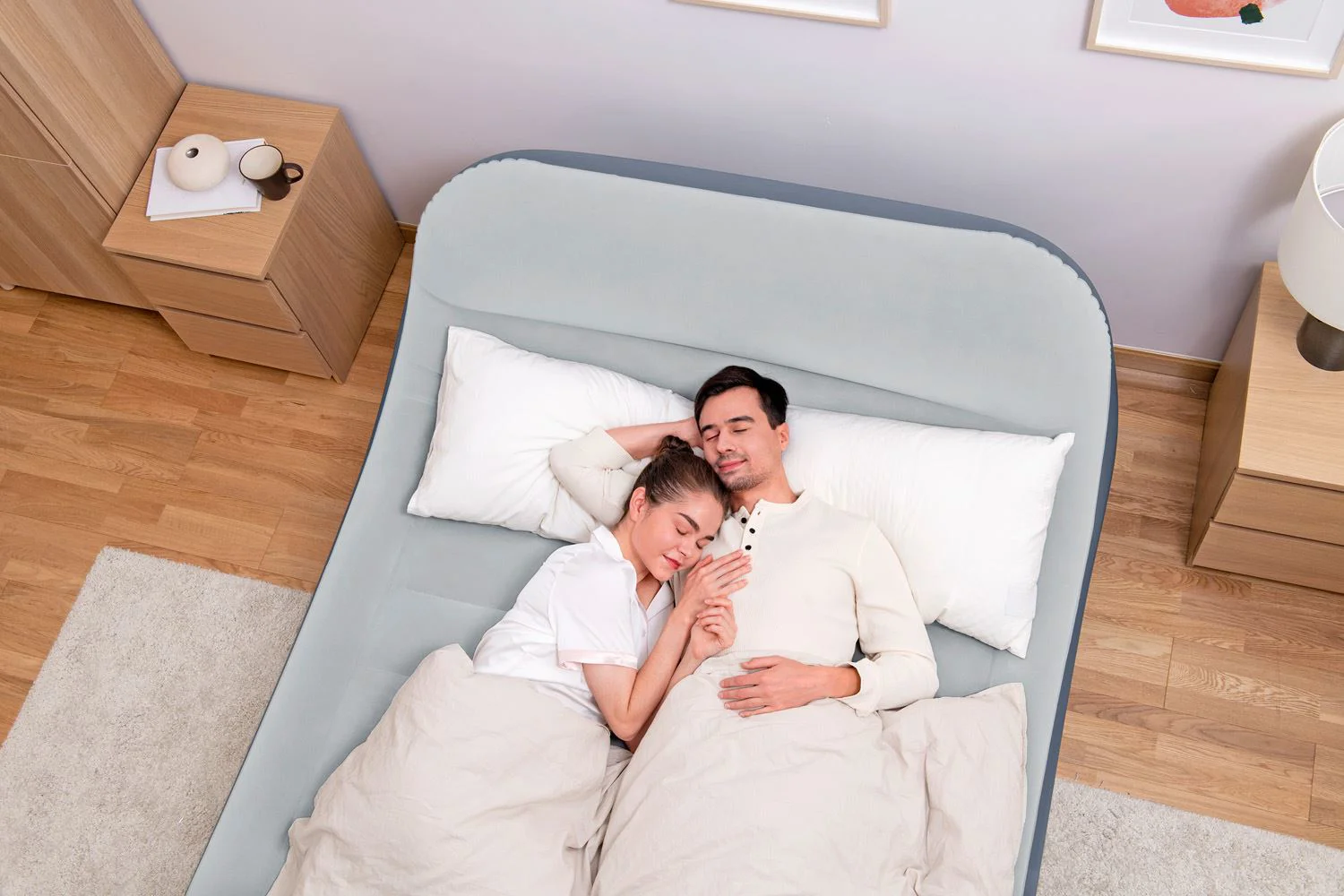 Надувной матрас Bestway с электрическим насосом и изголовьем, 226x152x84 см foto