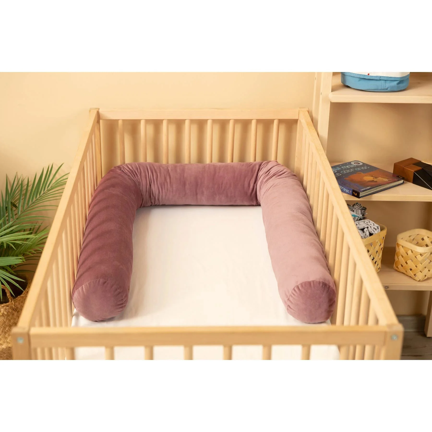 Protectie laterala moale pentru patut Caretero Pink, 200x15 cm foto