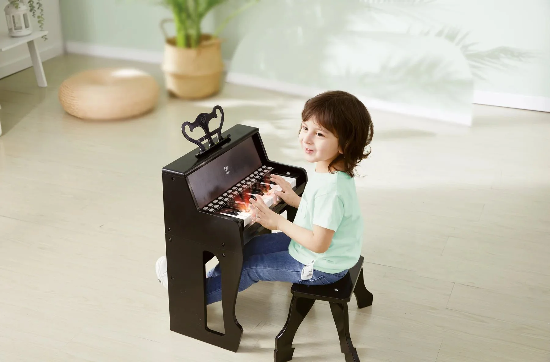 Фортепиано с подсветкой и табуретом Hape Black foto