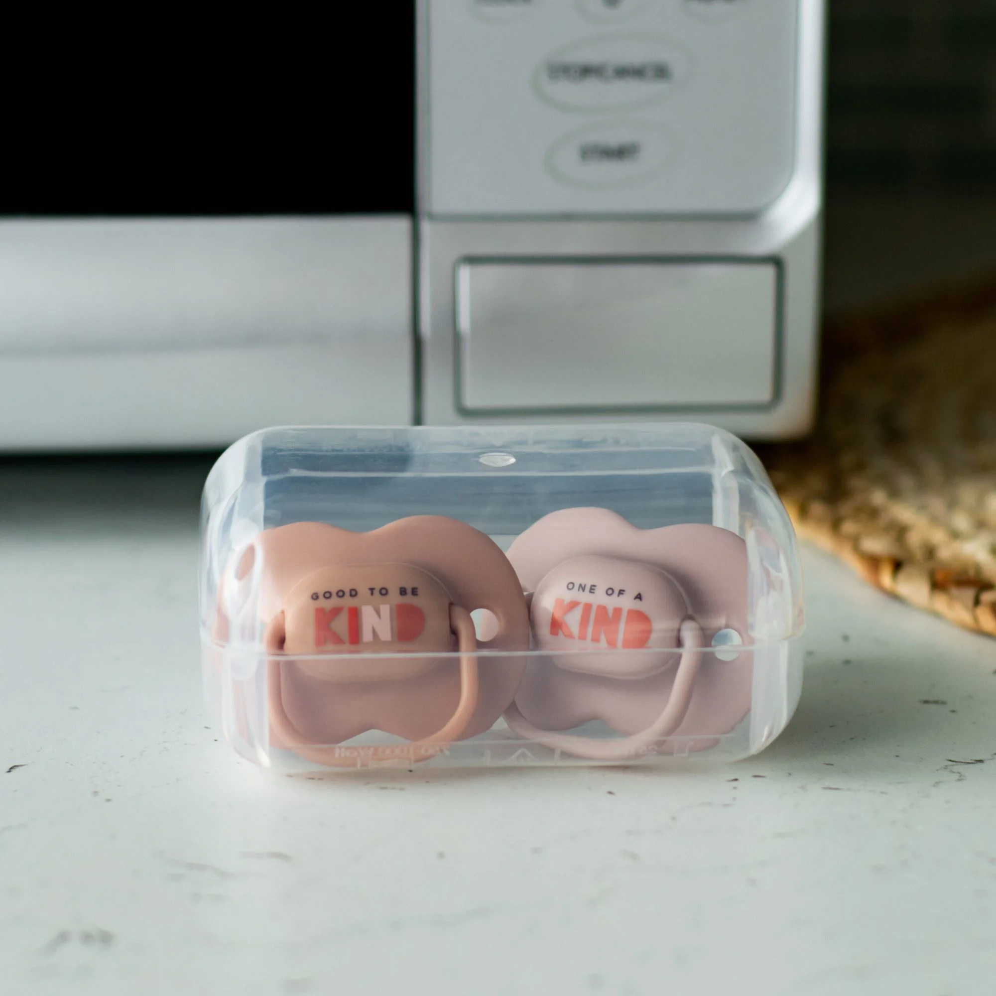 Suzete ortodontice din silicon Tomme Tippee Anytime Bej (6-18 luni), 2 buc. foto
