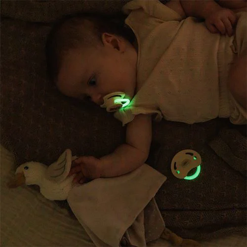 Suzete simetrice din silicon BabyOno (6-18 luni), 2 buc. foto