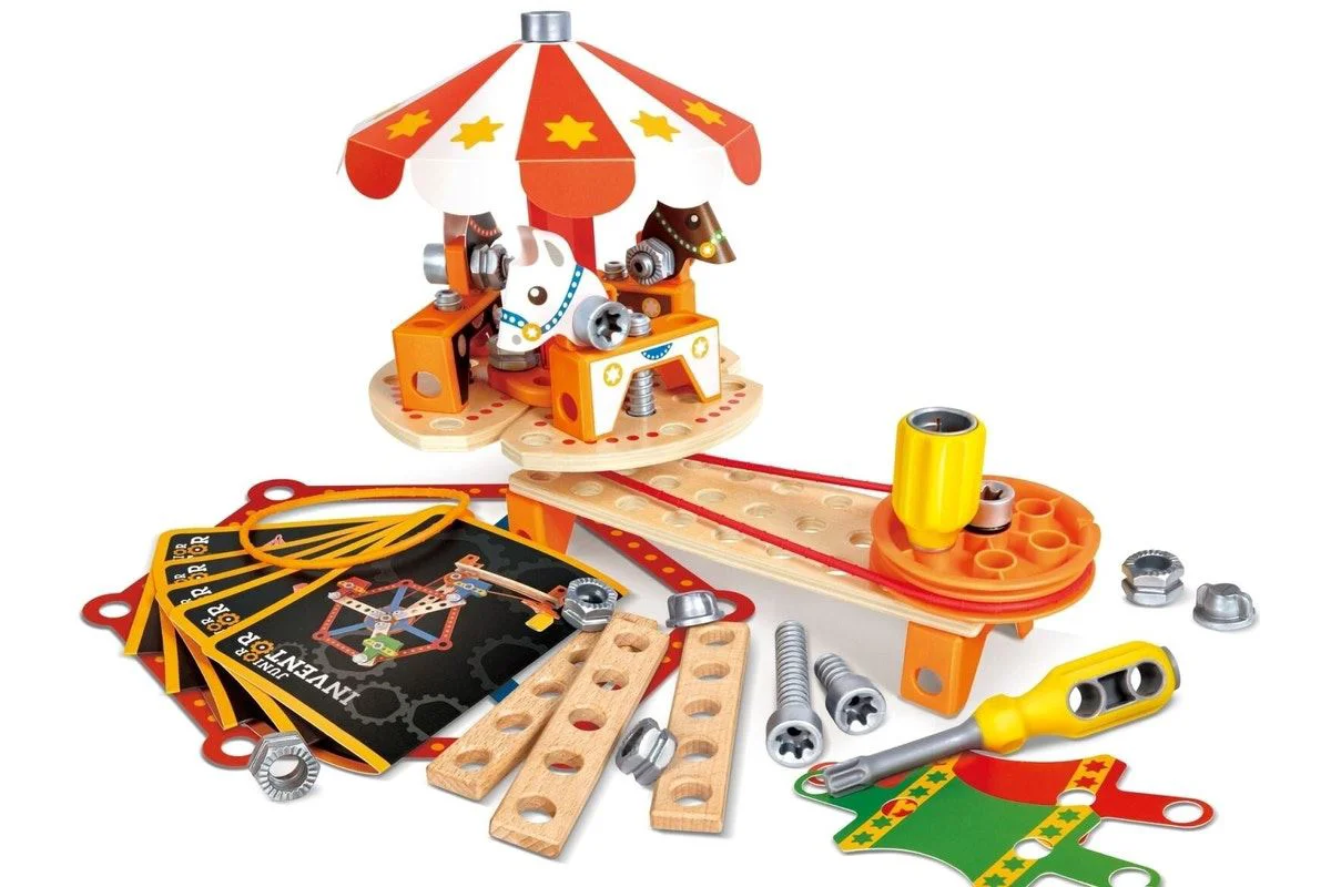 Set de constructie Hape "Construiti carnavalul" foto