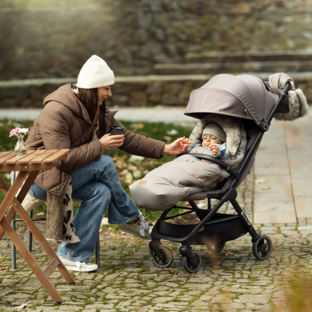 Husa de iarna pentru carucior 4 in 1 Petite&Mars Comfy Mocha Mousse foto