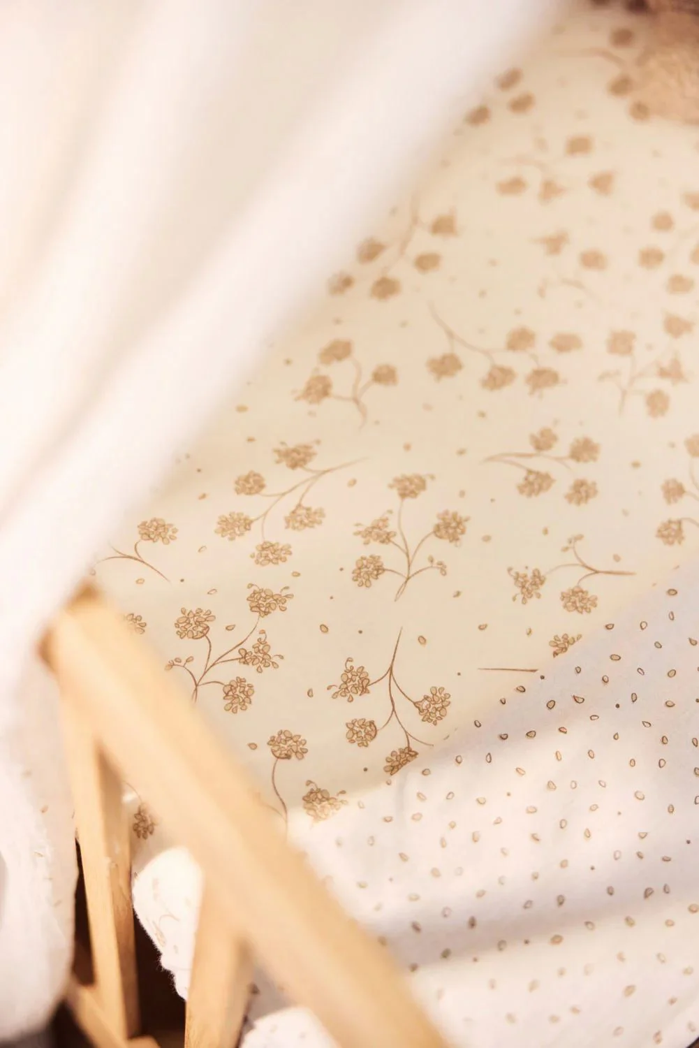 Cearsaf cu elastic Jollein Jersey Leafy Dreams, 120x60 cm foto