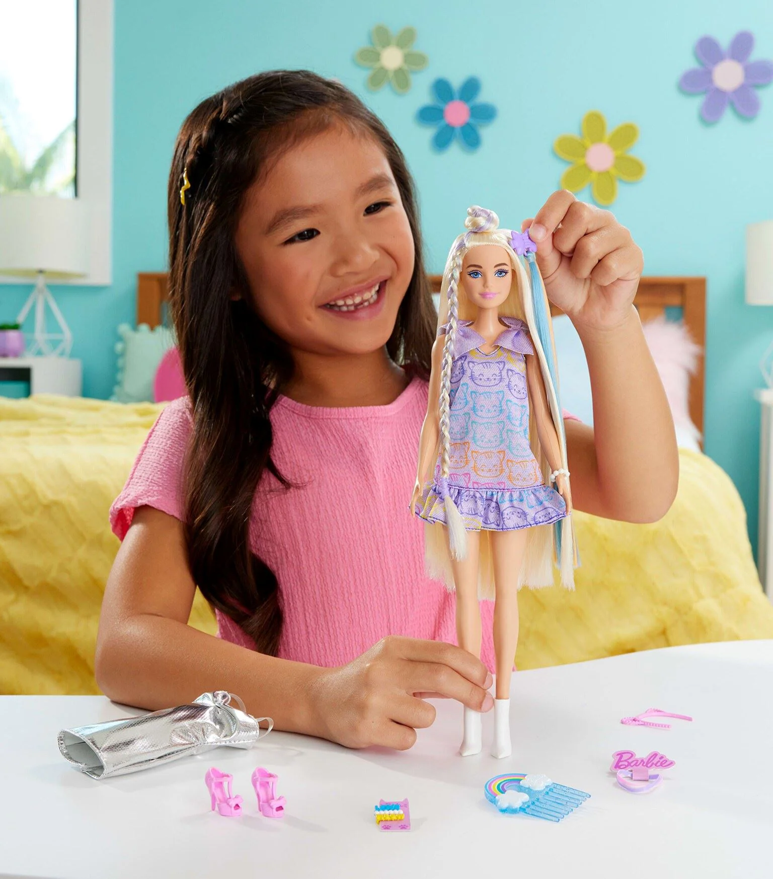 Papusa Barbie "Fun and Fancy" cu accesorii pentru coafat foto
