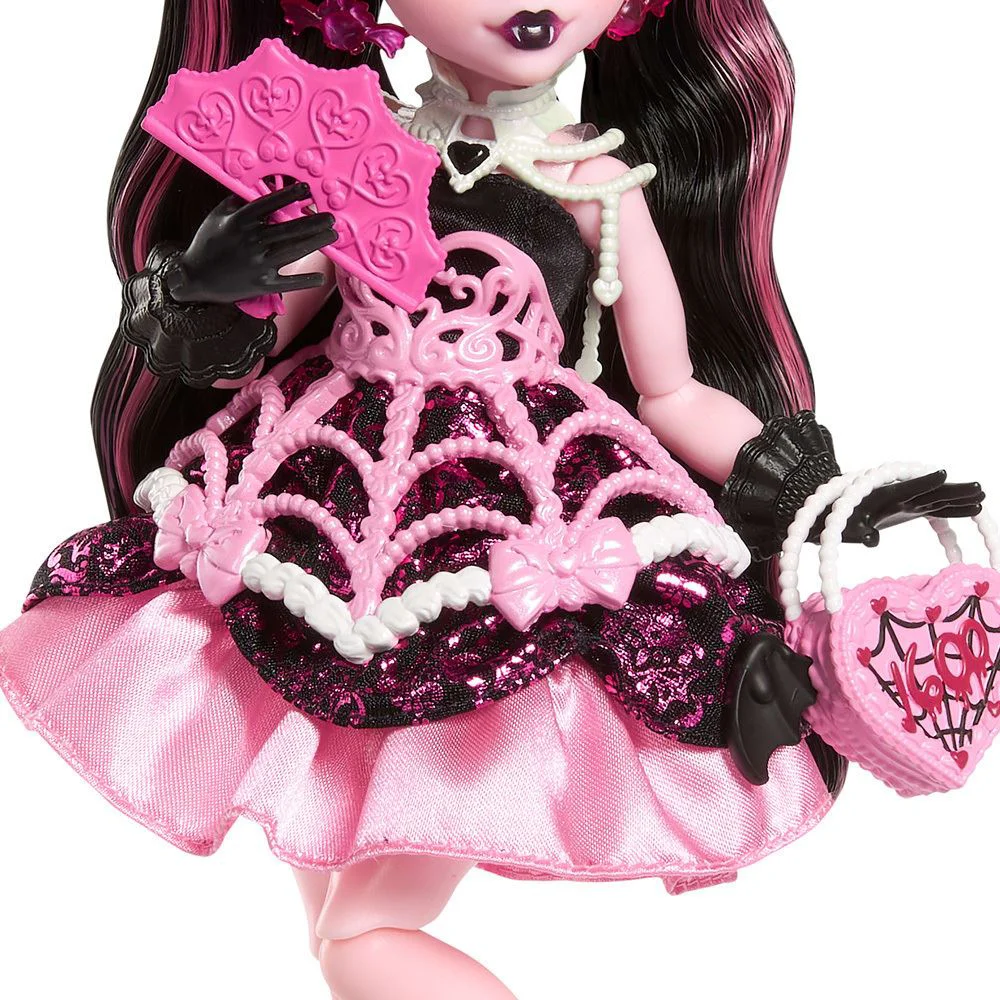Игровой набор Monster High "Scary Sweet Birthday", Дракулаура с аксессуарами foto