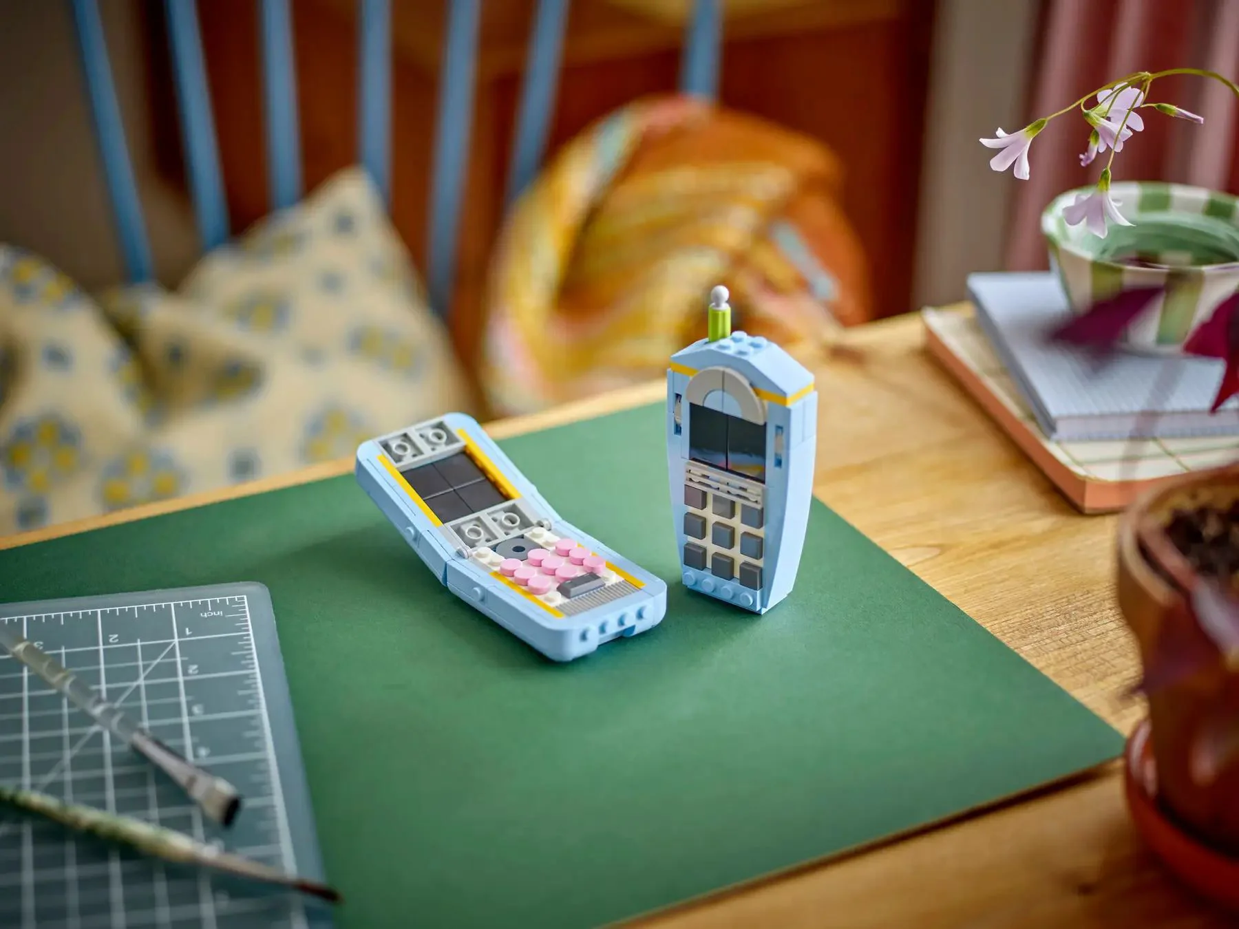 LEGO Creator - Telefon Retro 3 in 1, 383 el. foto