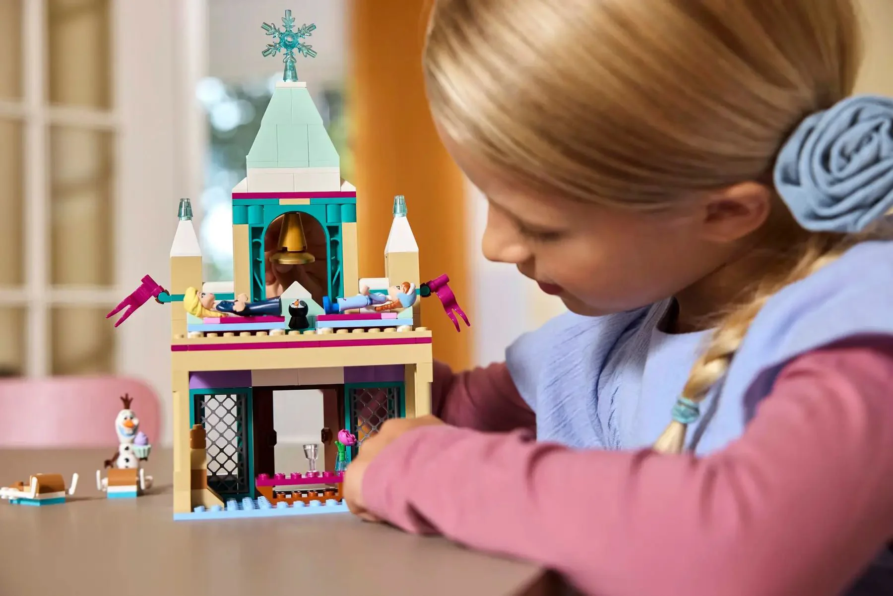 LEGO Disney - Замок Фрозен в Аренделле, 177 эл. foto