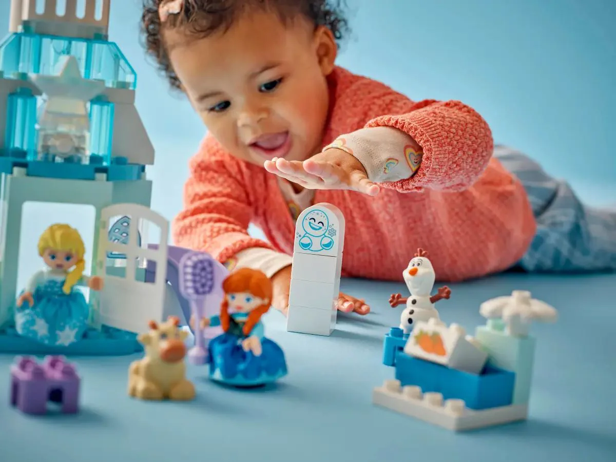 LEGO Duplo - Petrecerea la castelul Frozen Anna and Elsa's Party, 54 el. foto