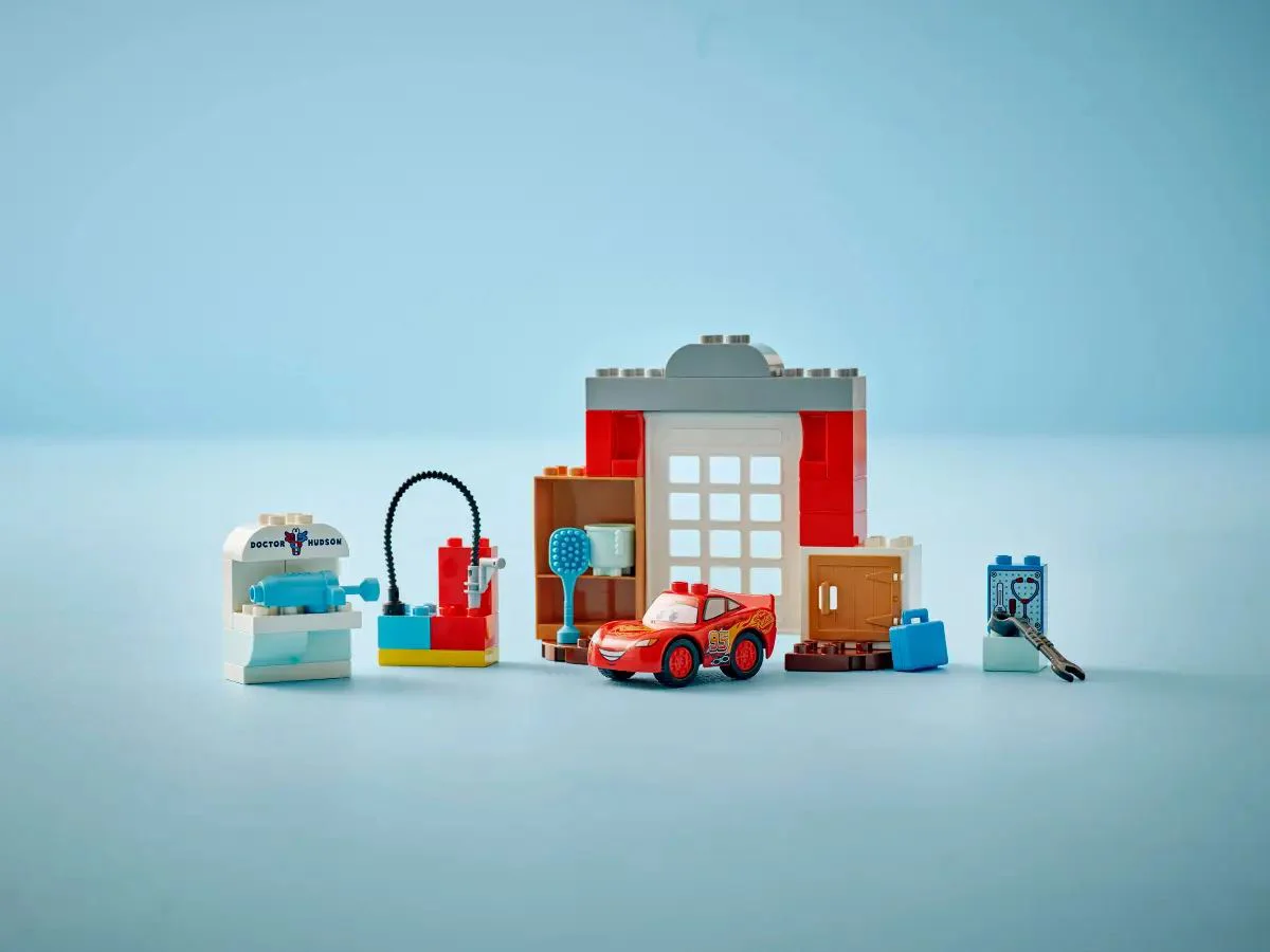 LEGO Duplo - Vizita lui Fulger McQueen la garajul doctorului, 35 el. foto