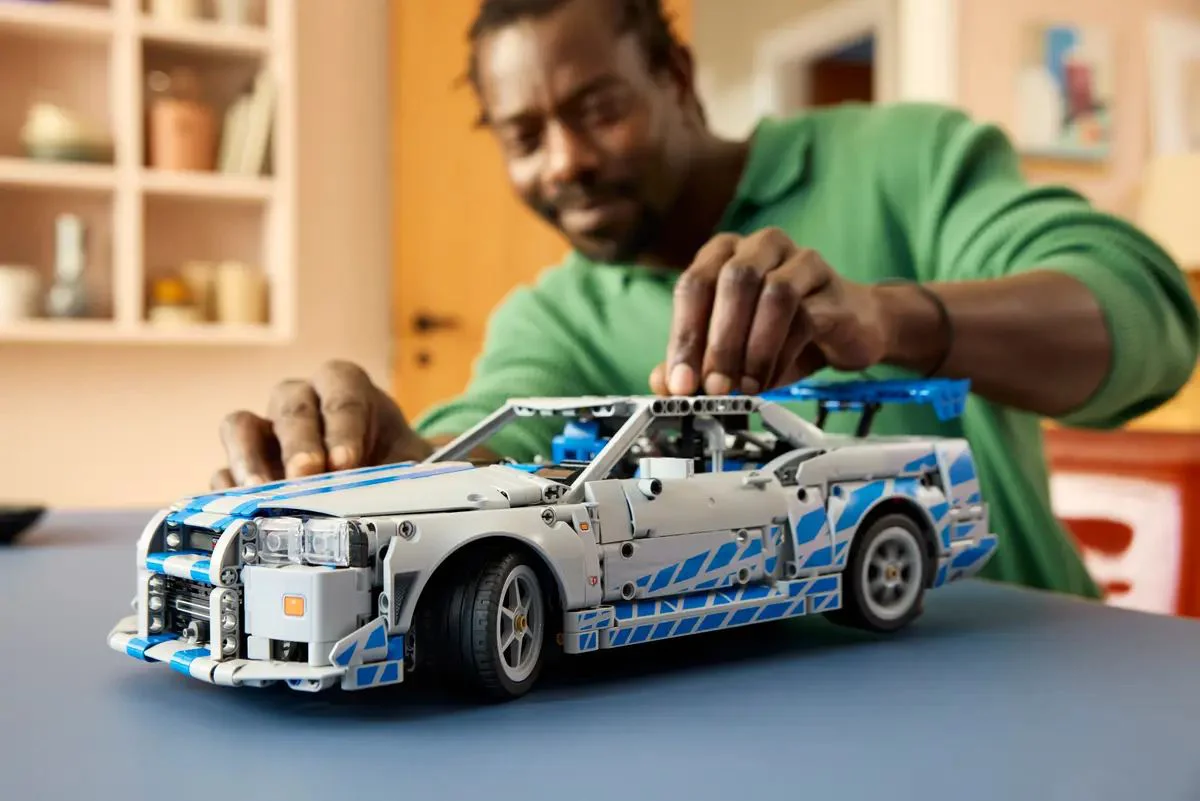LEGO Technic - 2 Fast 2 Furious Nissan Skyline GT-R (R34), 1410 el. foto