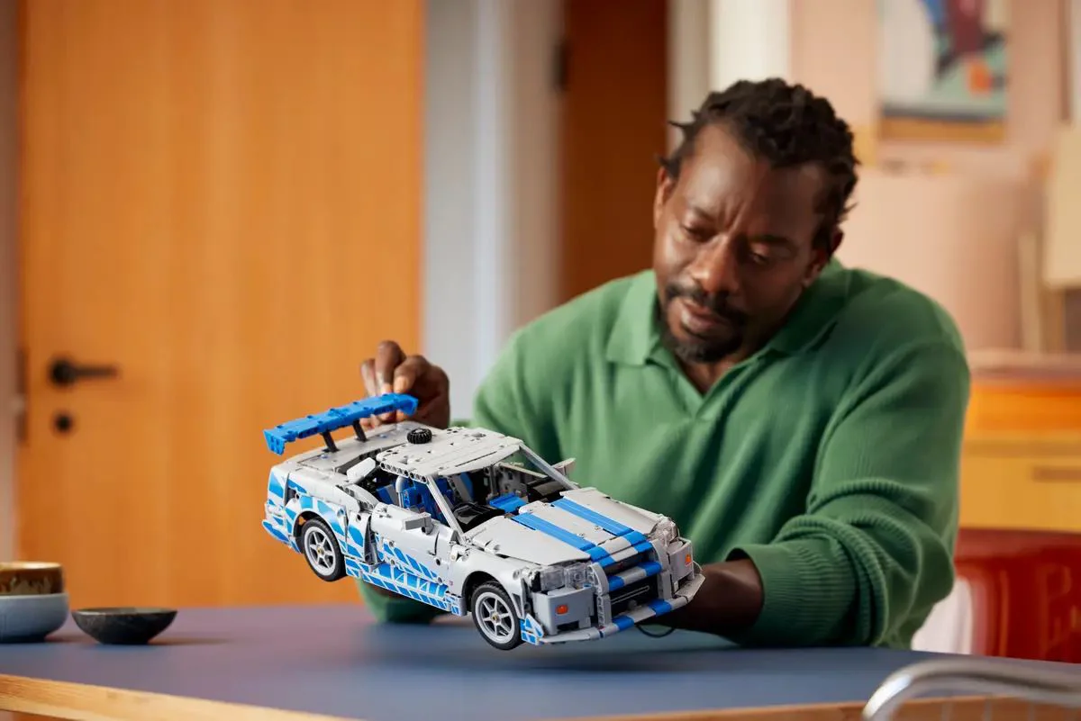 LEGO Technic - 2 Fast 2 Furious Nissan Skyline GT-R (R34), 1410 el. foto