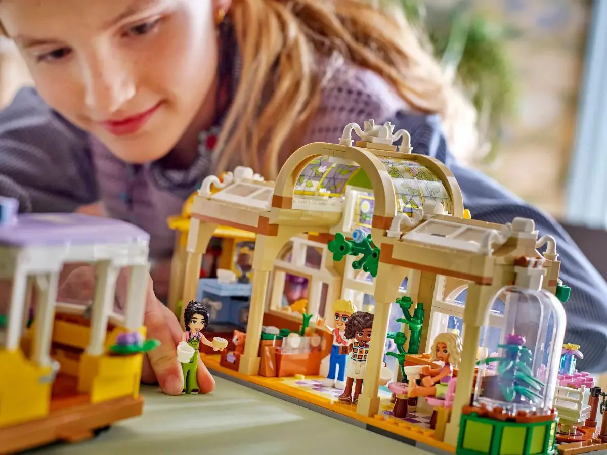LEGO Friends - Кафе с растениями и цветочный магазин, 1138 эл. foto