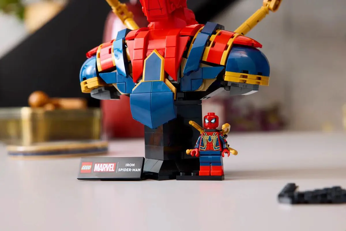 LEGO Marvel - Iron Spider-Man Bust, 379 el. foto