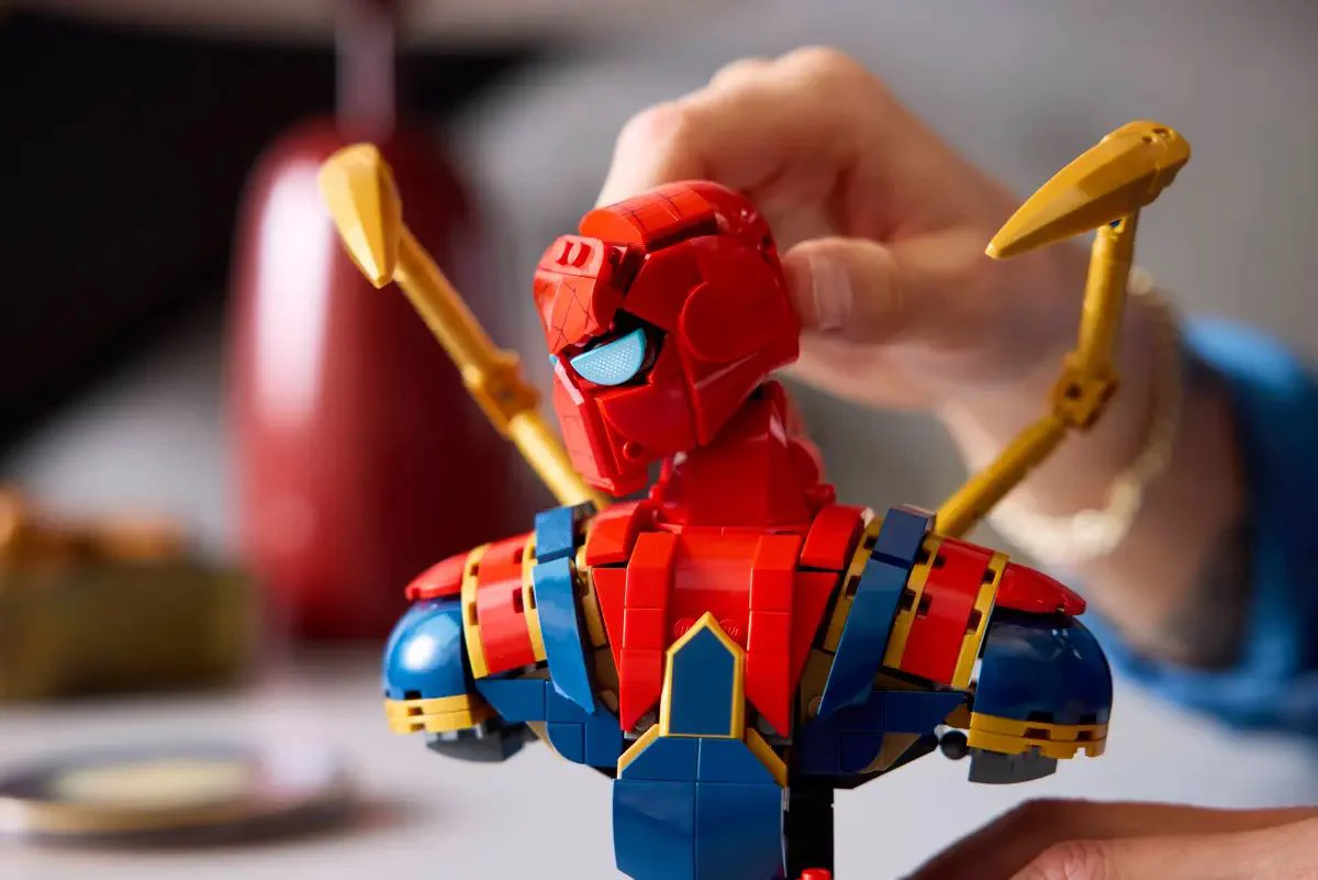 LEGO Marvel - Iron Spider-Man Bust, 379 el. foto