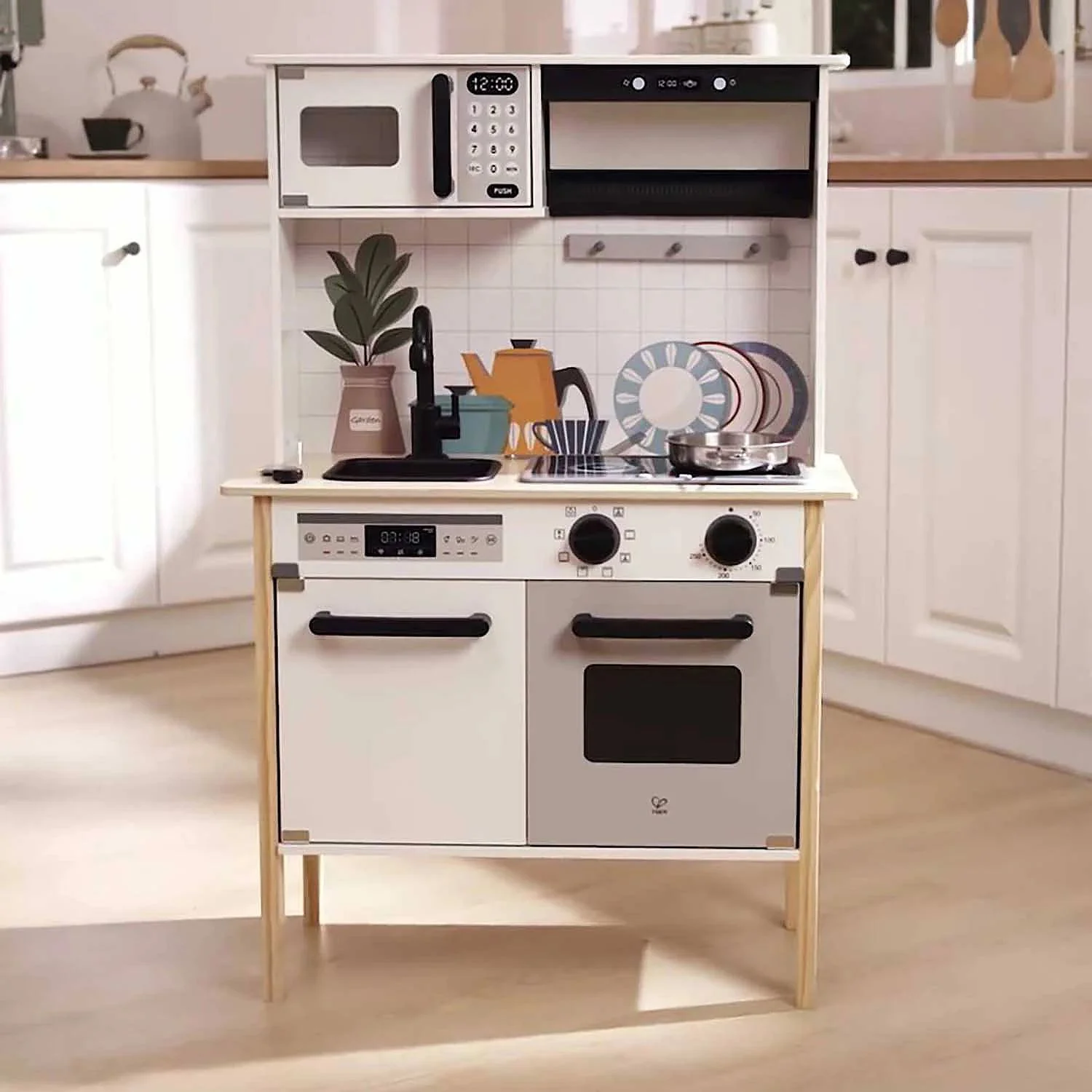 Bucatarie din lemn Hape Modern Smart Kitchen foto