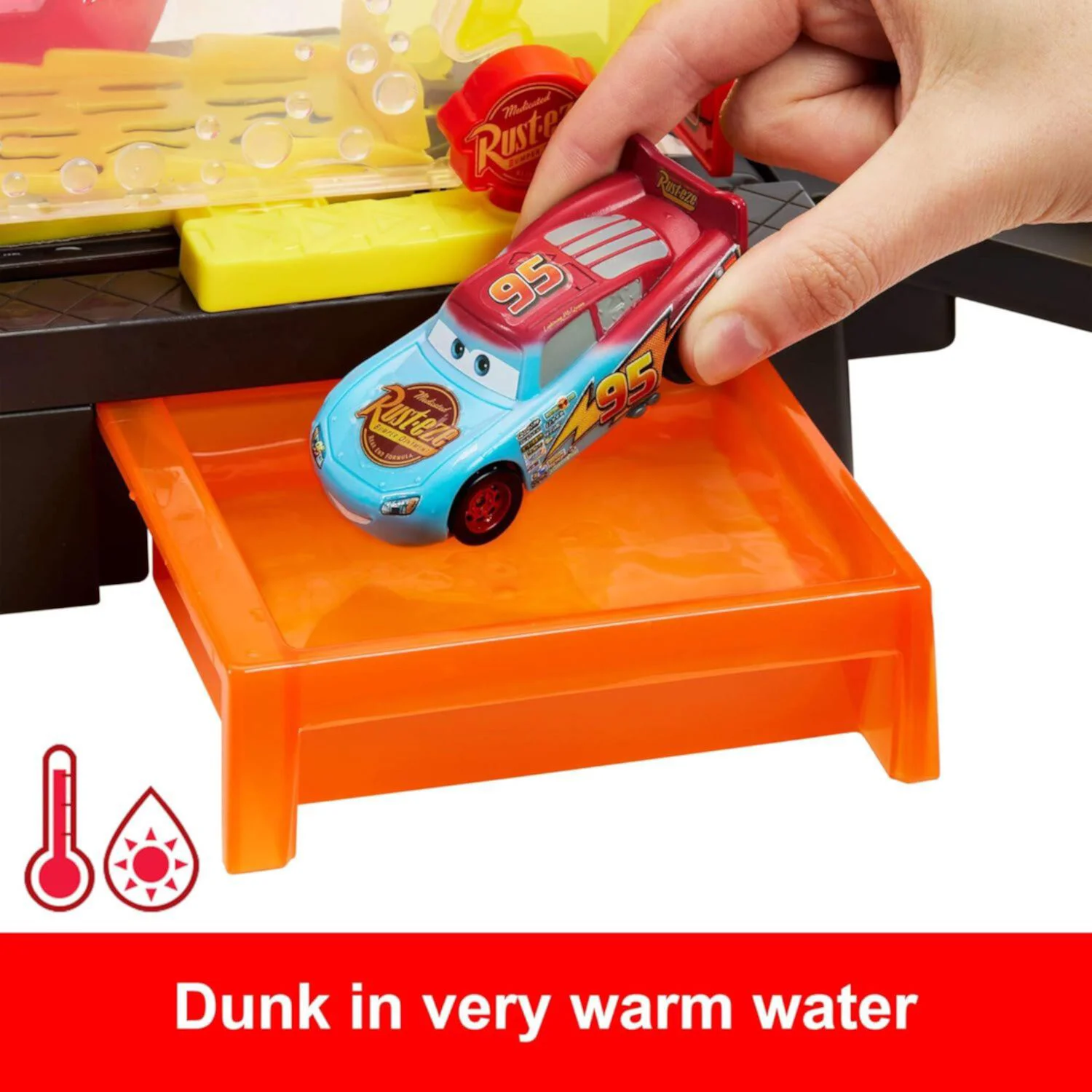 Set de joaca Hot Wheels "Spalatorie auto"cu Fulger McQueen foto