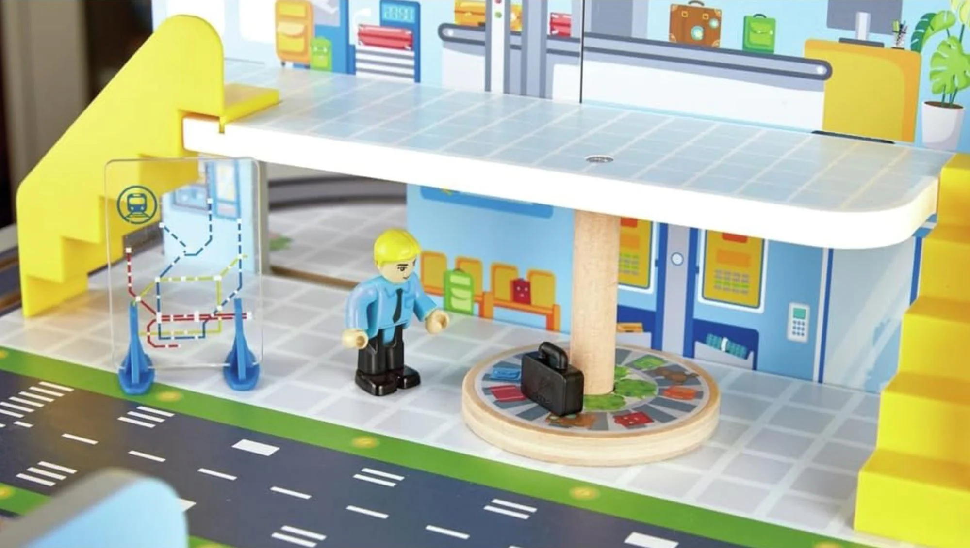 Set de joaca Hape Complexul feroviar Mega-City foto