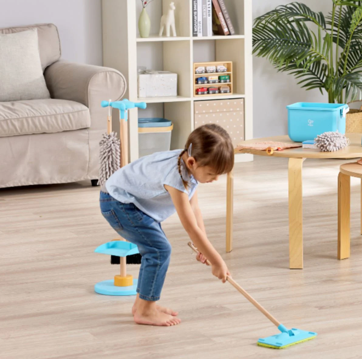 Игровой набор Hape Инструменты для уборки foto