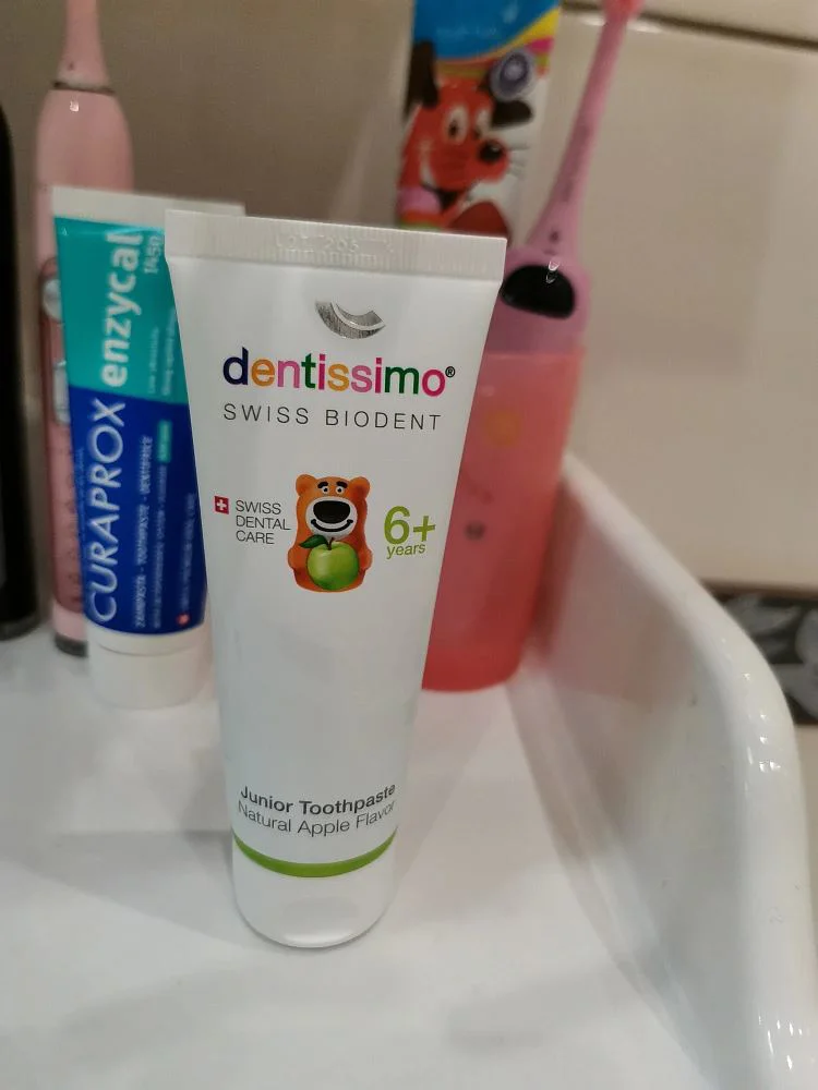Pasta de dinti Dentissimo Junior Apple, 50 ml foto