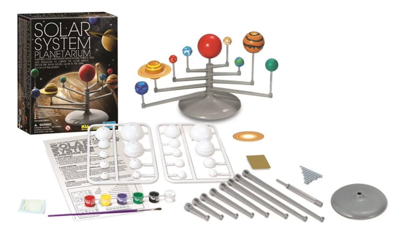 Set de creatie 4M planetariu foto