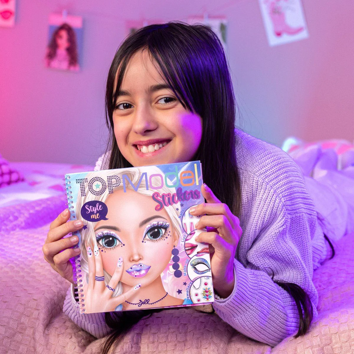 Альбом с наклейками TOPModel Dress Me Up Face foto
