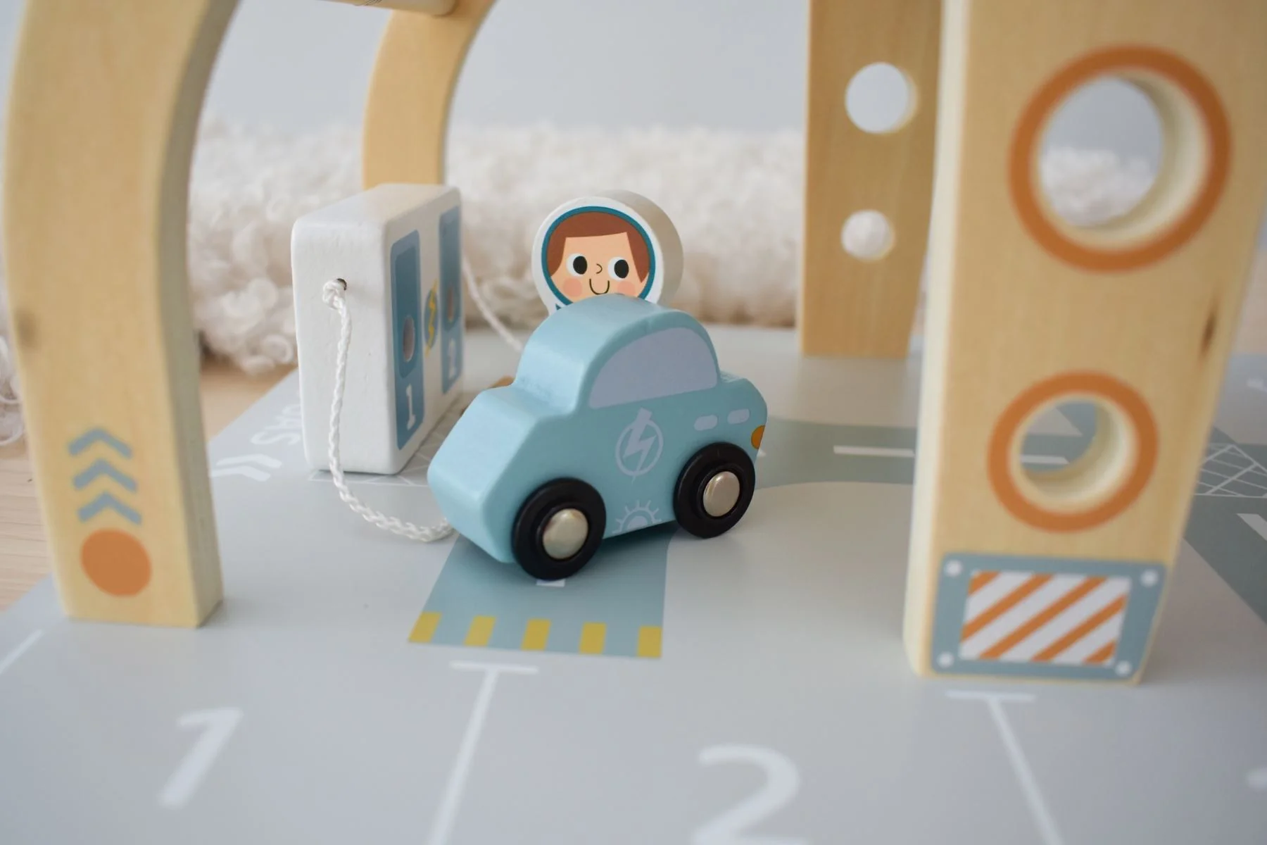 Деревянный игровой набор Tooky Toy «Космическая станция» foto