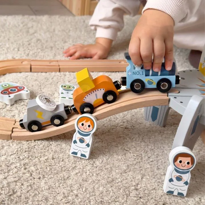 Деревянная железная дорога Tooky Toy «Космическая станция» foto