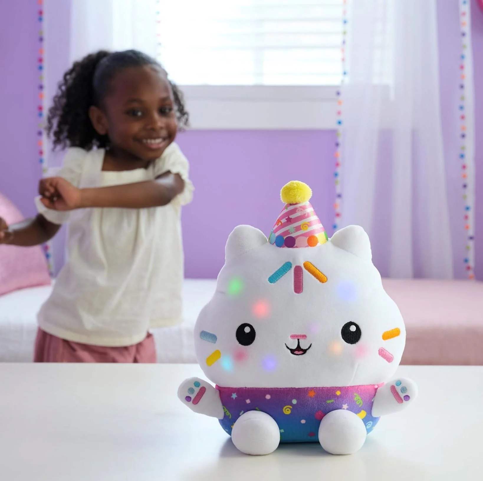 Jucarie de plus Spin Master Cakey Cat, seria Gabbys Dollhouse foto