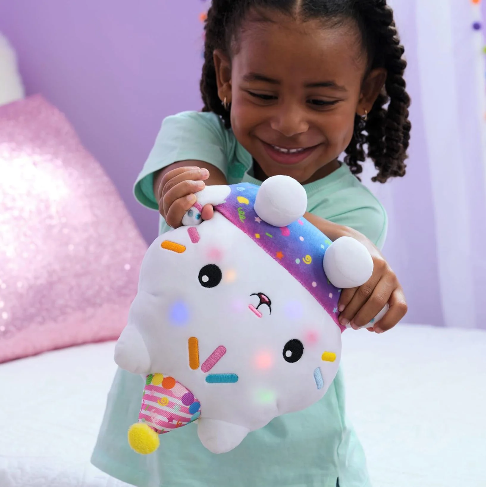 Jucarie de plus Spin Master Cakey Cat, seria Gabbys Dollhouse foto