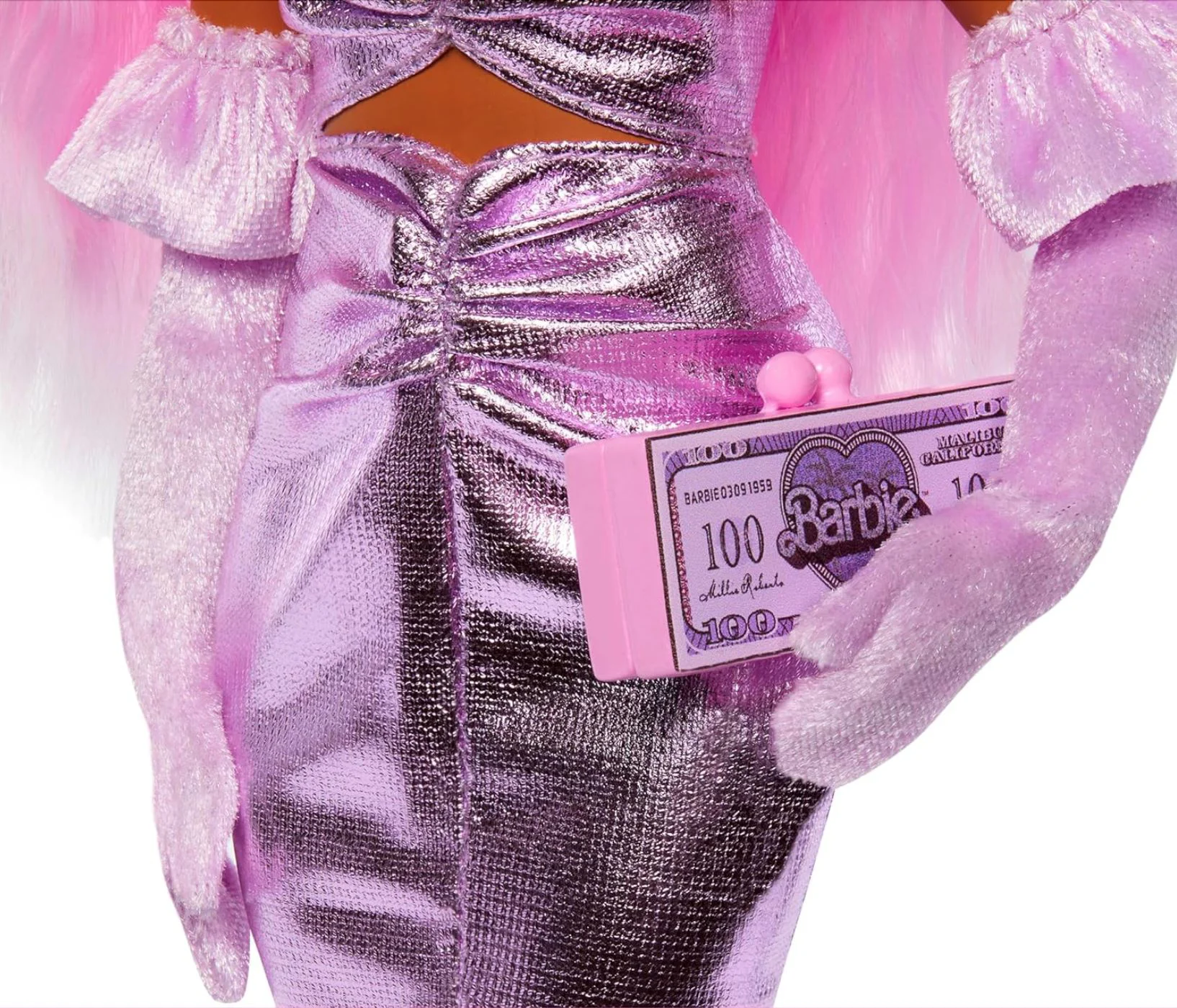 Papusa Barbie Fashionista in rochie roz lucioasa foto