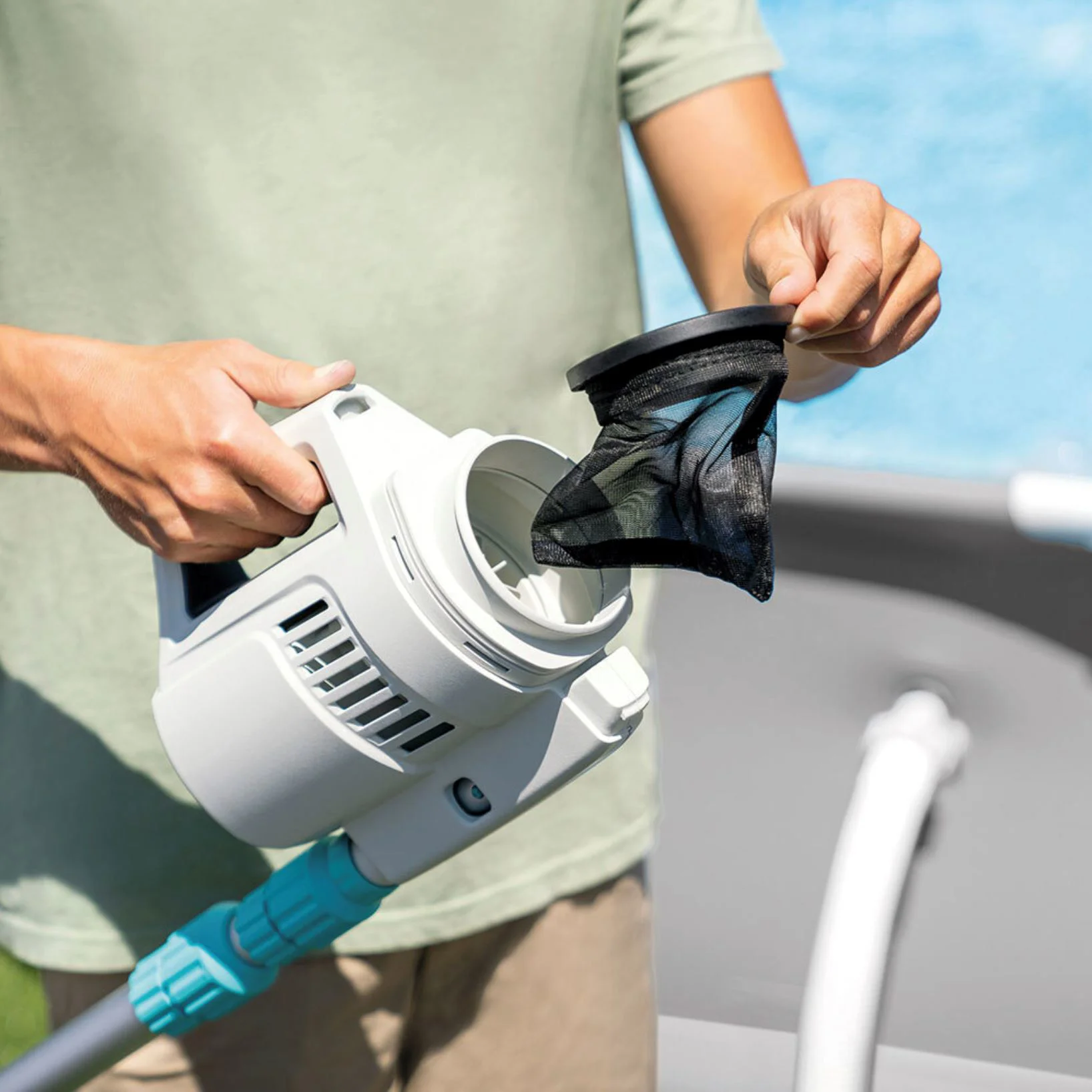 Беспроводной пылесос для бассейна INTEX, Vacuum Cleaner с аккумулятором Ni-MH 7,2 V foto