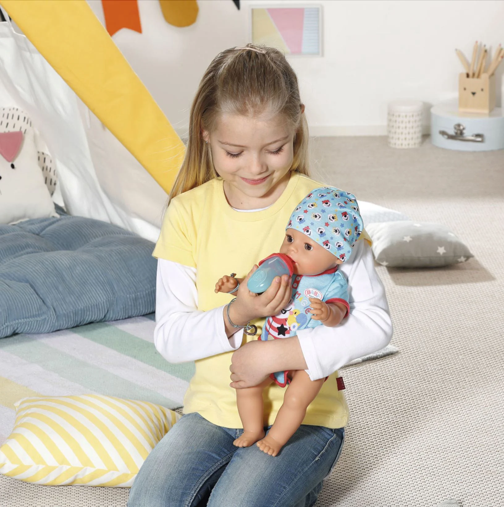 Papusa Baby Born Bebelus baietel, cu functii si accesorii, 43 cm foto