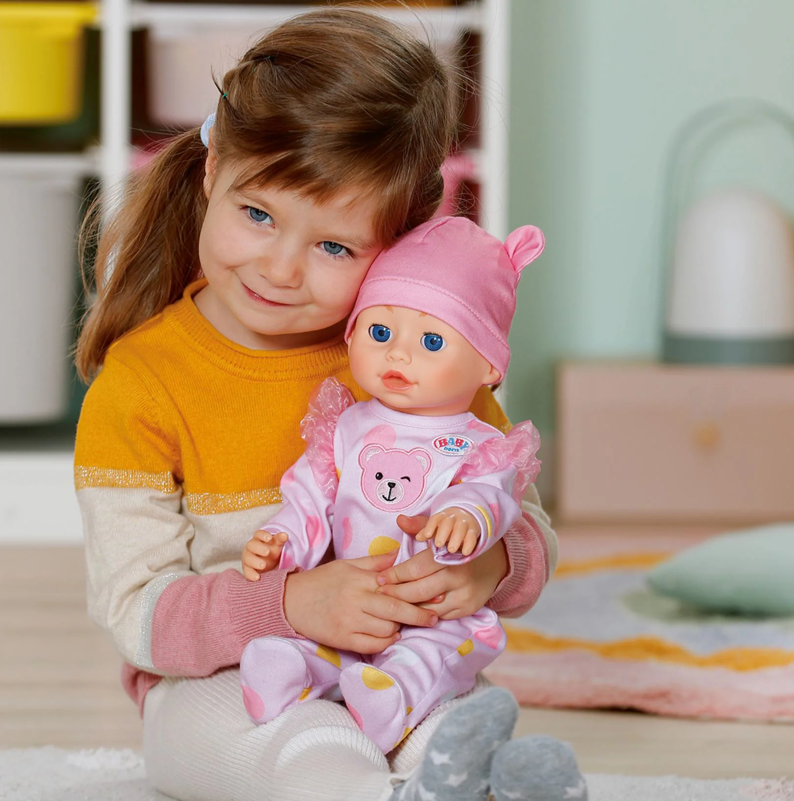 Papusa interactiva Baby Born Emily bebelus care merge, 43 cm foto