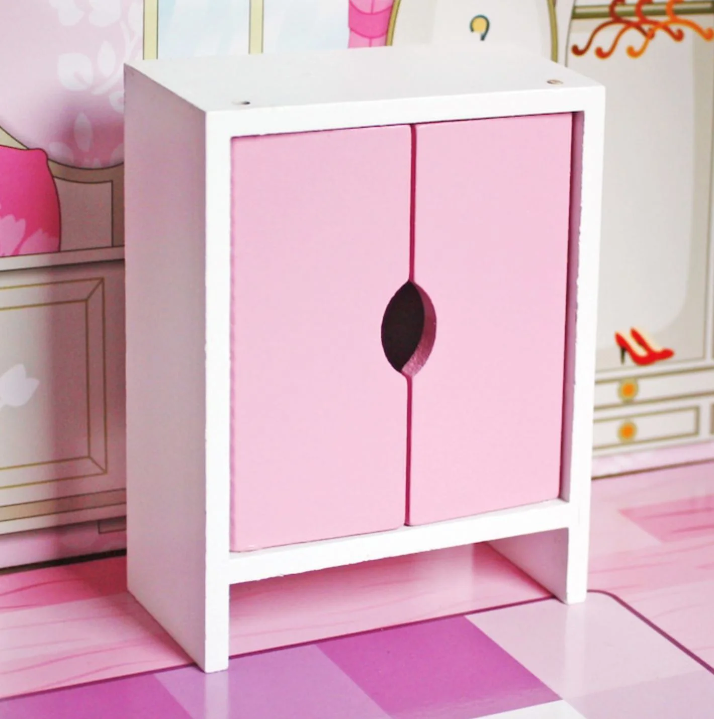 Casuta pentru papusi, din lemn, cu 3 etaje si 8 accesorii mobilier foto