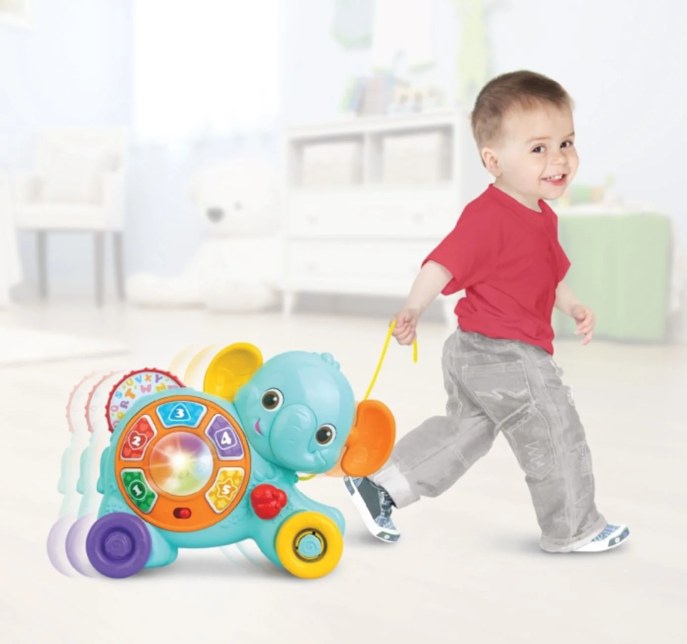 Интерактивная игрушка Winfun Слон с тянущейся веревочкой foto
