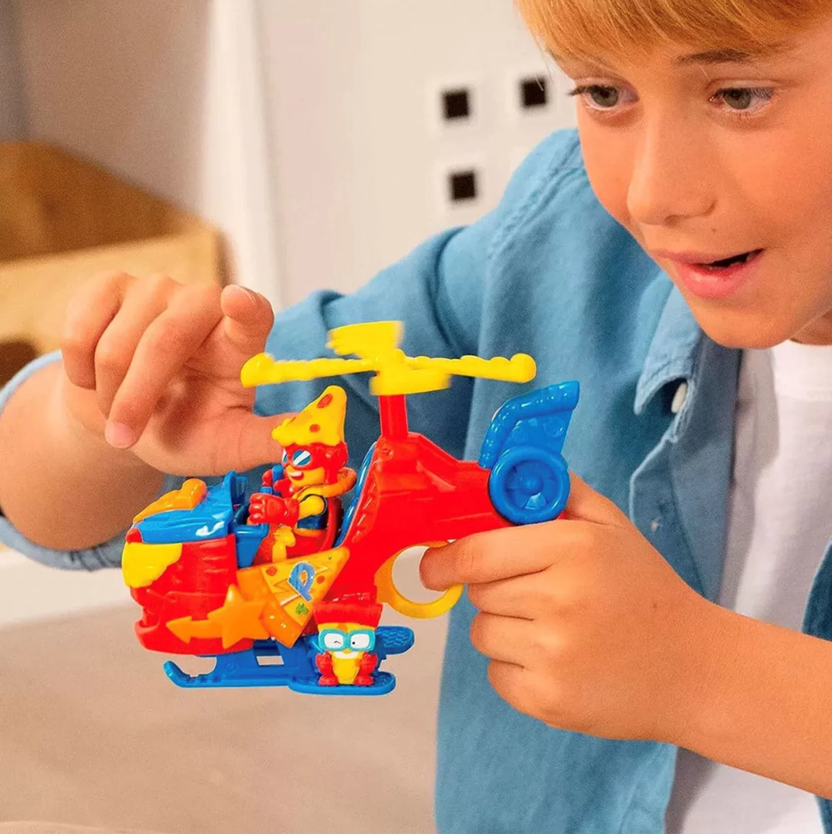 Set de joaca Superthings Pizzacopter cu o figurina exclusiva foto