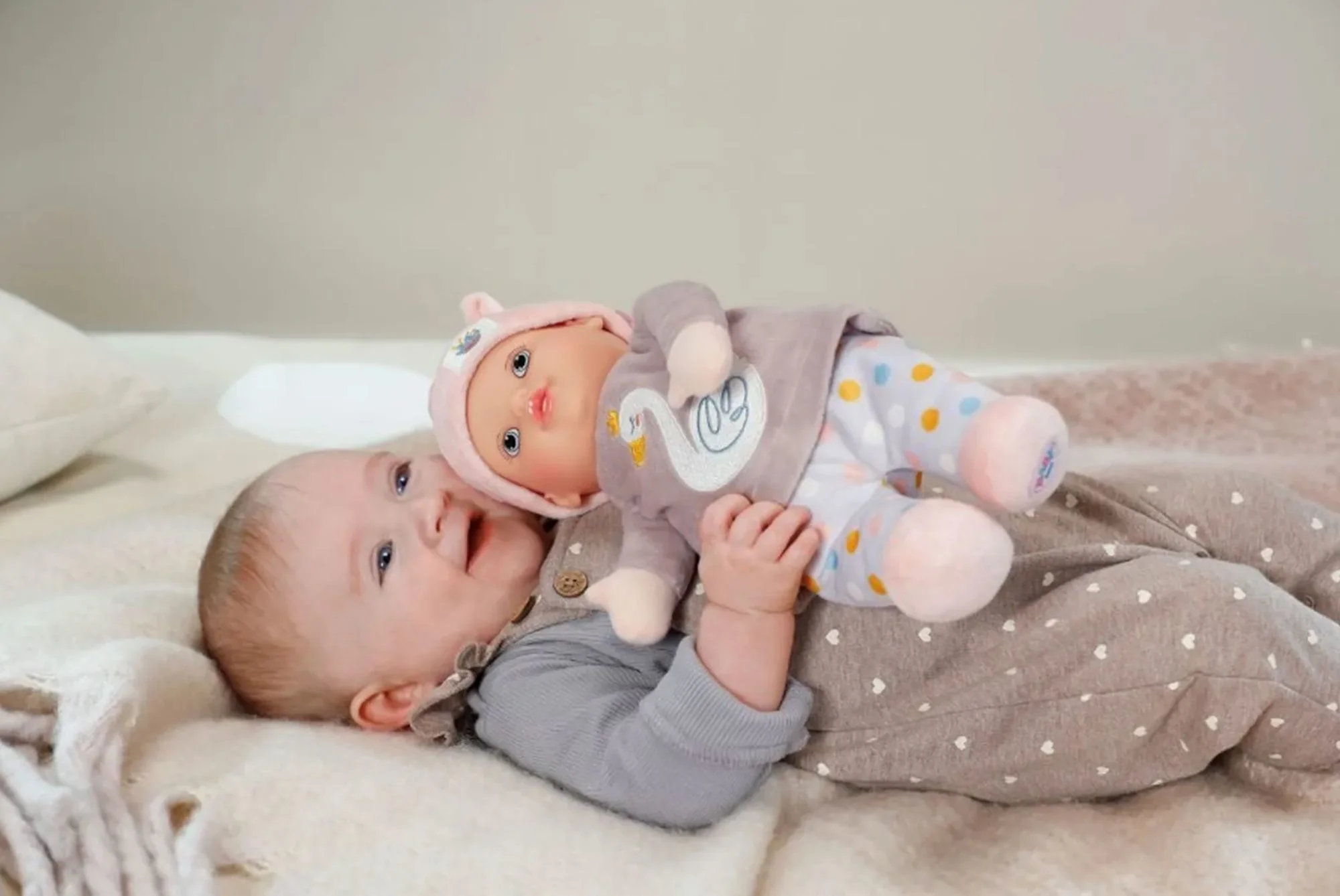 Papusa Baby Annabel Sweetie Mauve, 30 cm foto