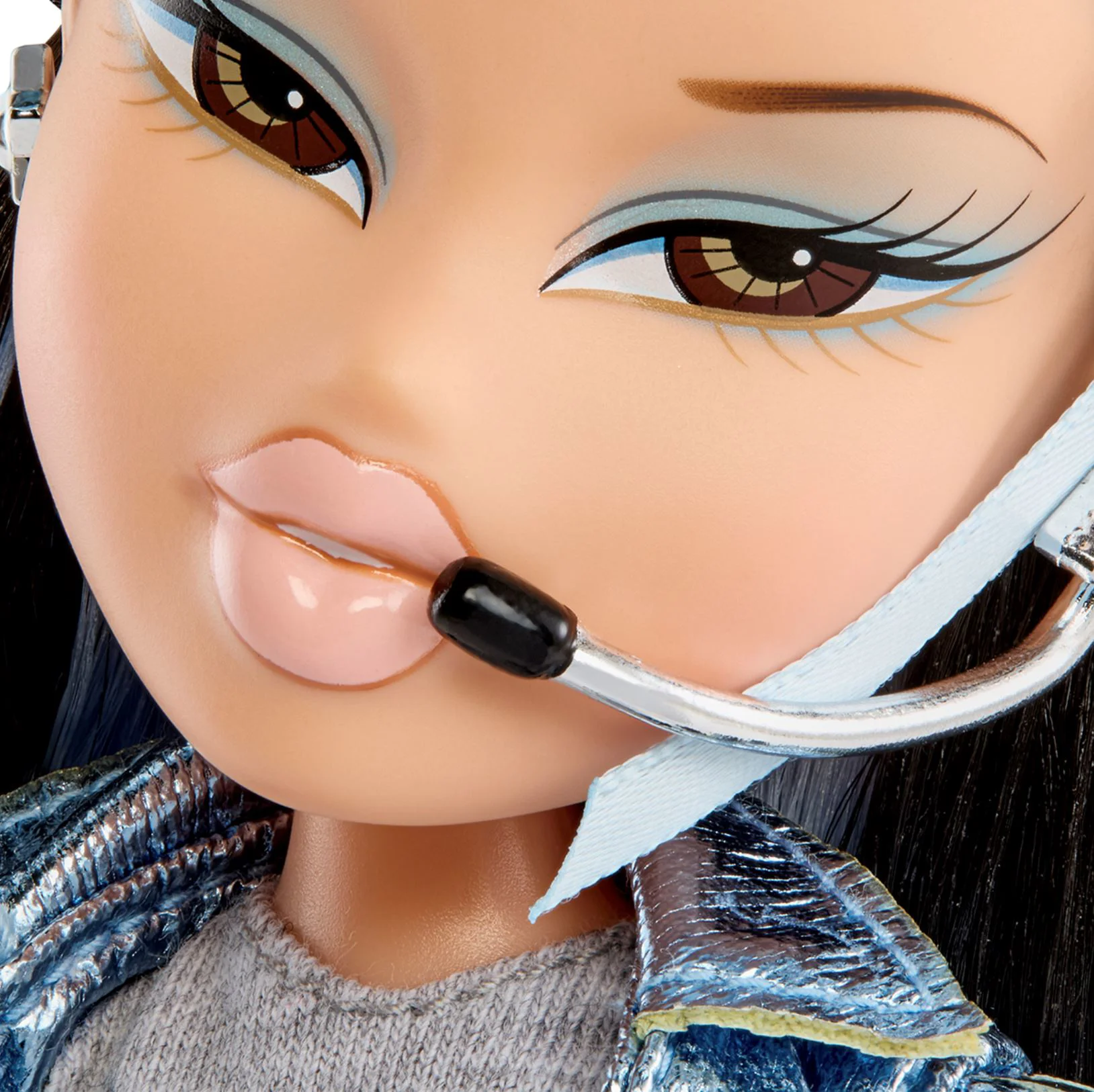 Papusa Bratz Jade cu accesorii, 26 cm foto