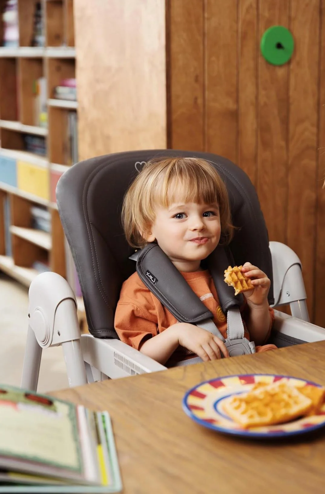 Scaun de masa pentru copii Momi Gojo Gri foto