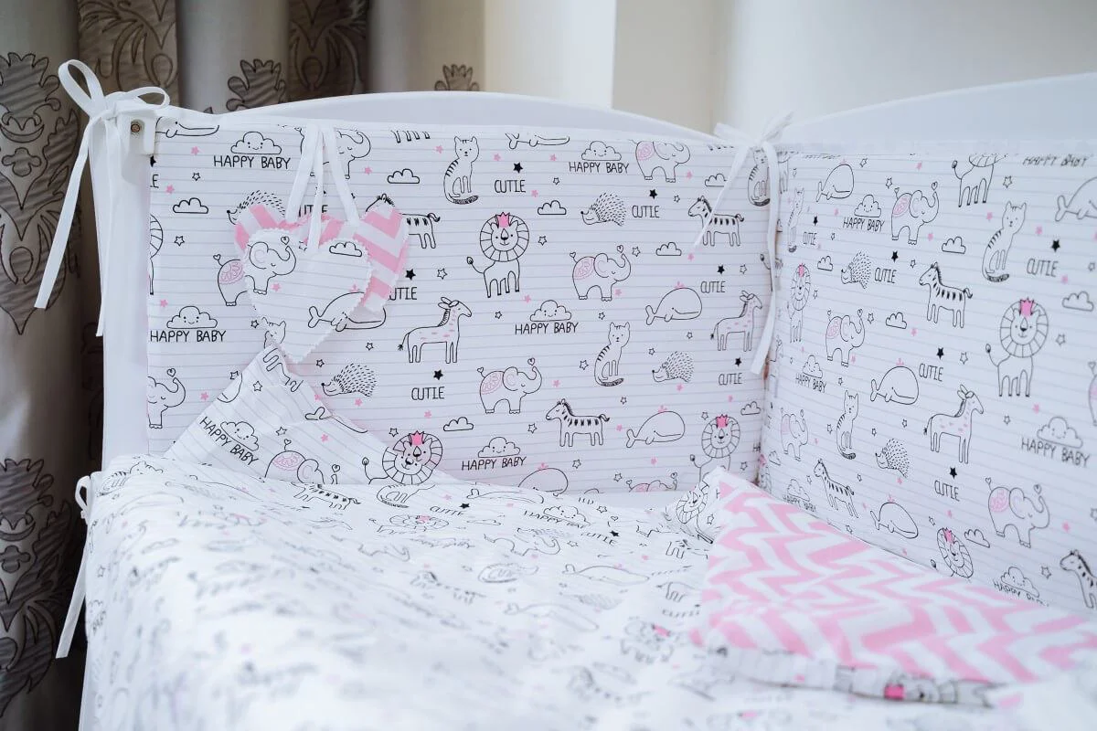 Комплект постельного белья для кроватки PernaMea HappyBaby Розовый, 8 предметов, 120x60 см foto