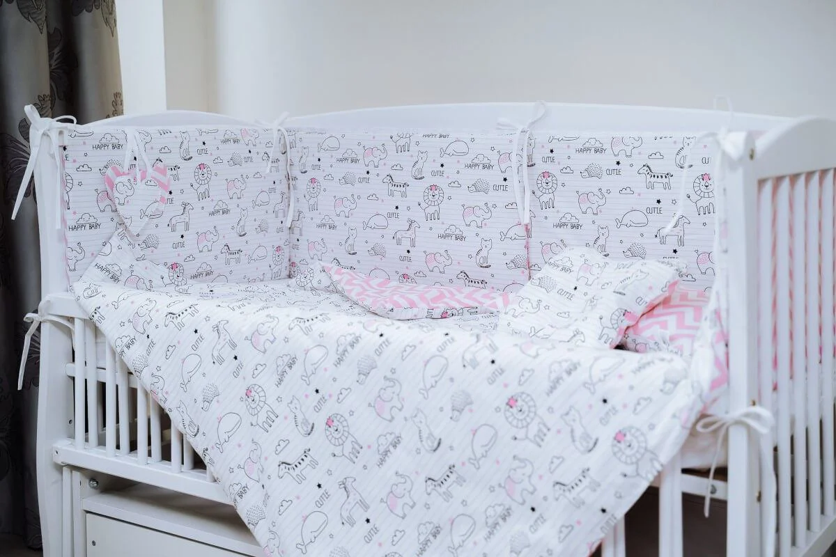 Комплект постельного белья для кроватки PernaMea HappyBaby Розовый, 8 предметов, 120x60 см foto