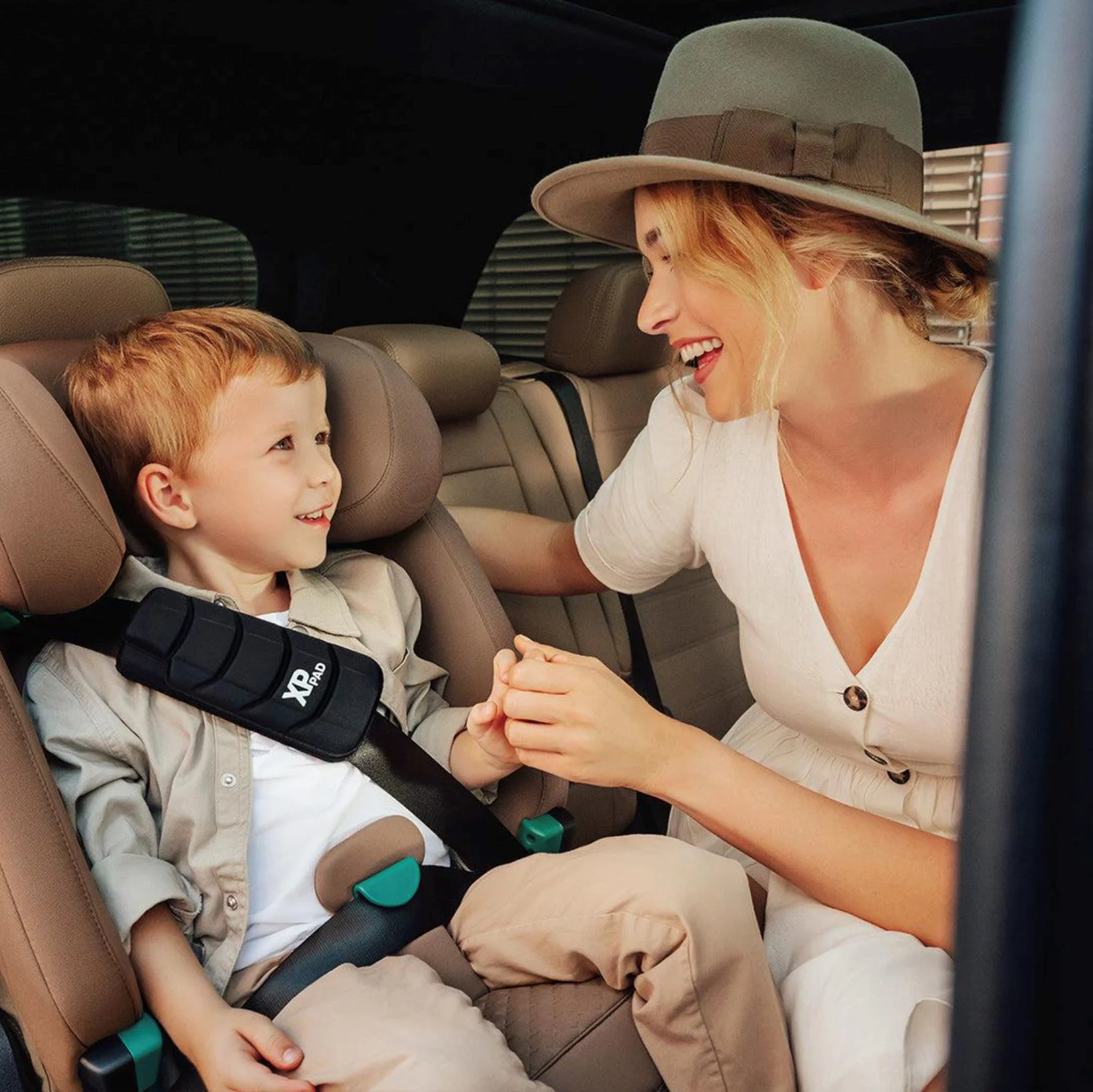 Scaun auto pentru copii Britax Romer Advansafix Pro I-Size Lux Warm Caramel foto